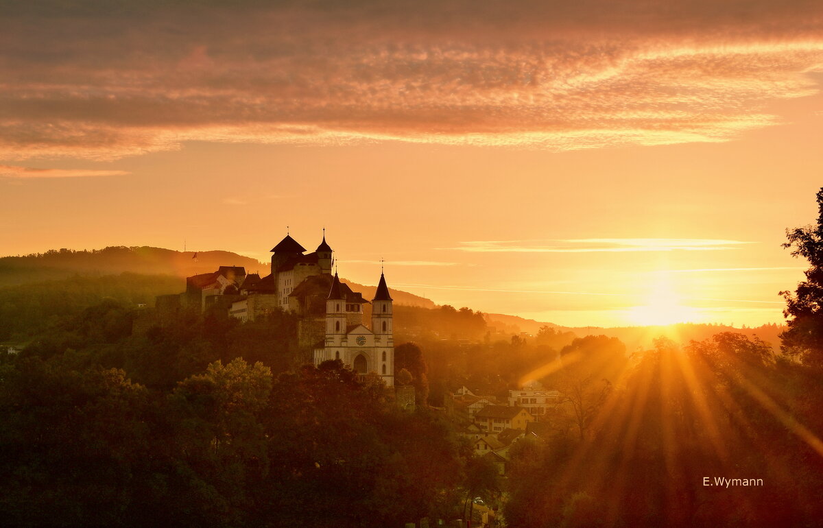 Aarburg, sunrise - Elena Wymann