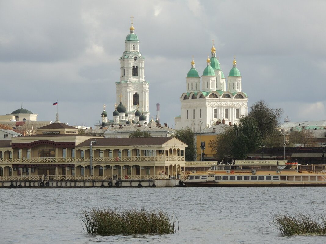 вид на кремль с Городского острова - Евгения Чередниченко