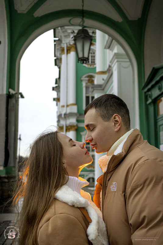 Поцелуй у Зимнего дворца - Анастасия Белякова