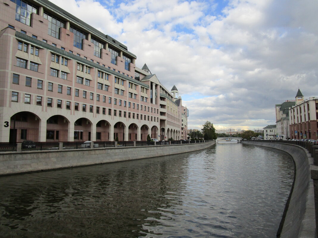 Один день в Москве - Елена Шаламова