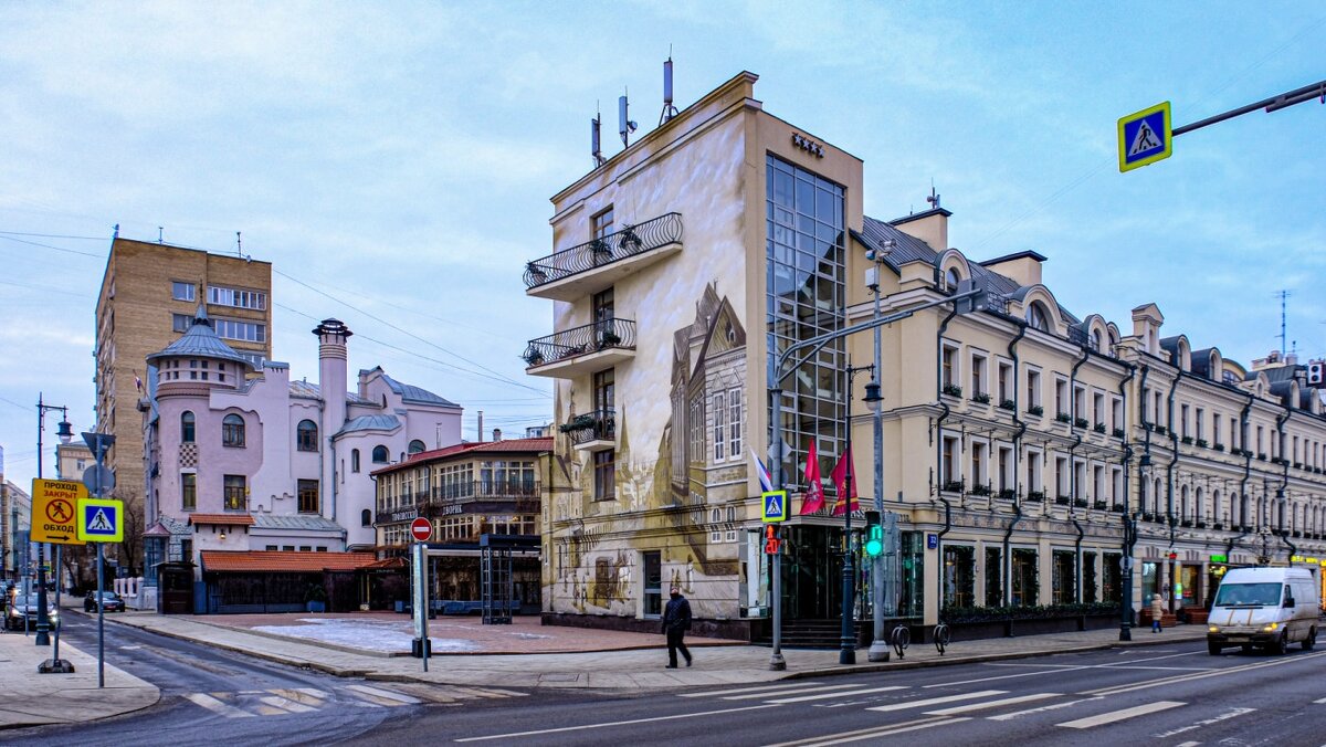 Фасад на улице Остоженка (8) - Георгий А