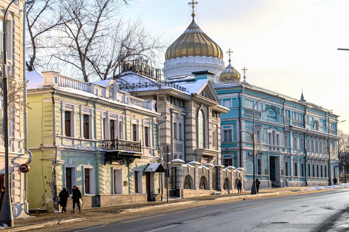 На улице Волхонке - Георгий А