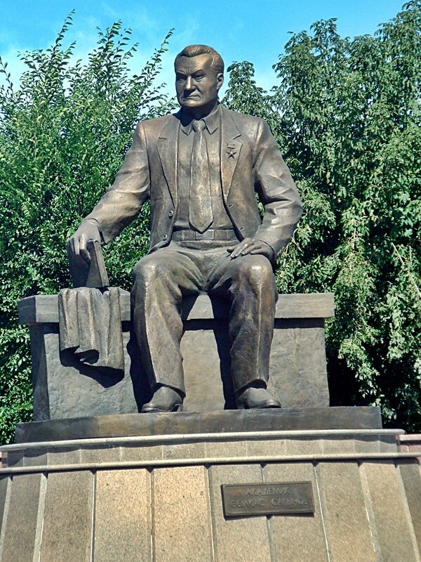 Памятник А.Сагинову - Светлана SvetNika17