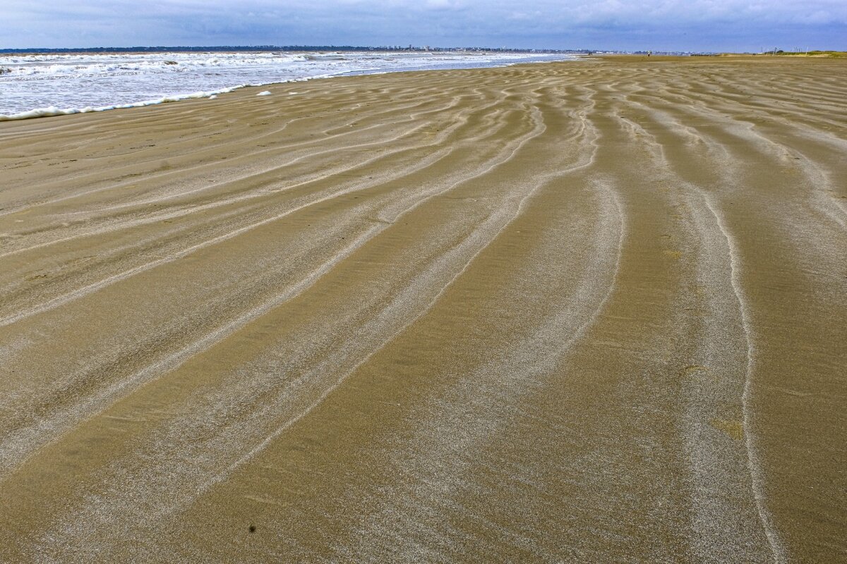 влияние ветра на пляже - Георгий А