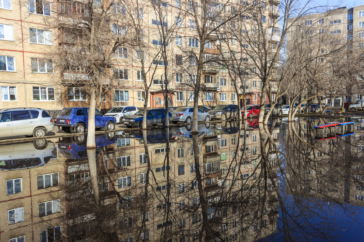 Весной в городе - Сергей Борисович 