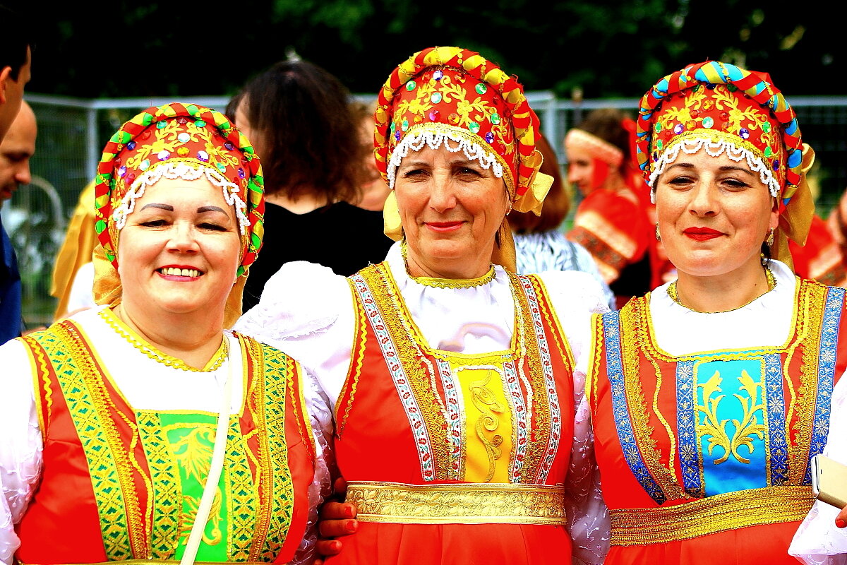 Пасхальные  Сезоны - олег свирский 