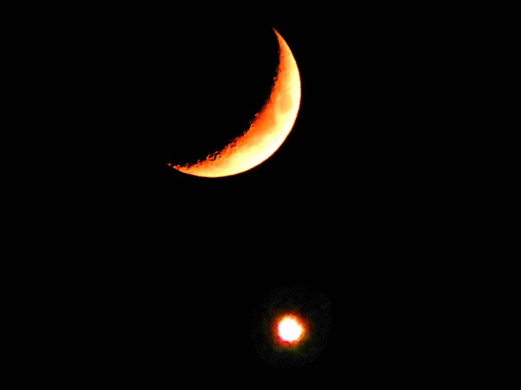 лунный месяц и венера - Alisa Koteva 