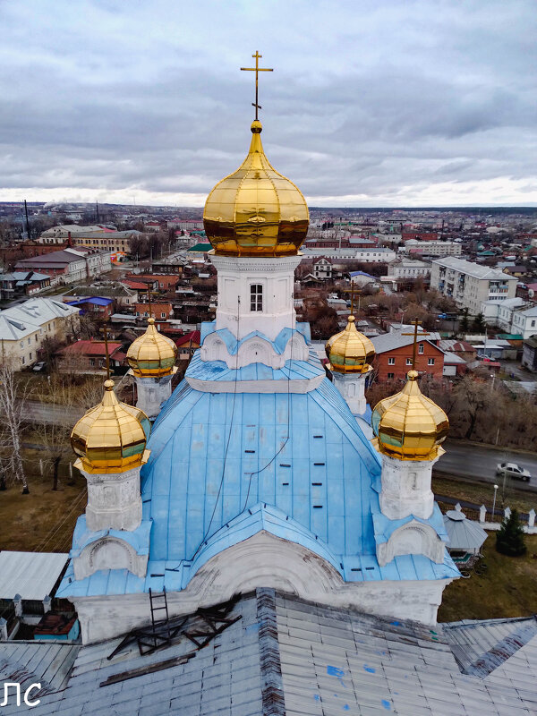 Золотые купола Покровского собора - Любовь 