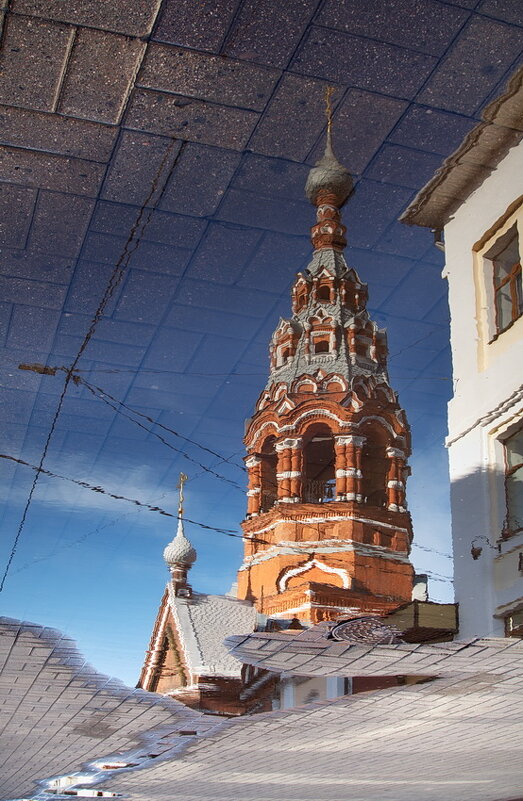 Церковь Сретения Господня в Ярославле, отражения после весеннего дождя - Николай Белавин
