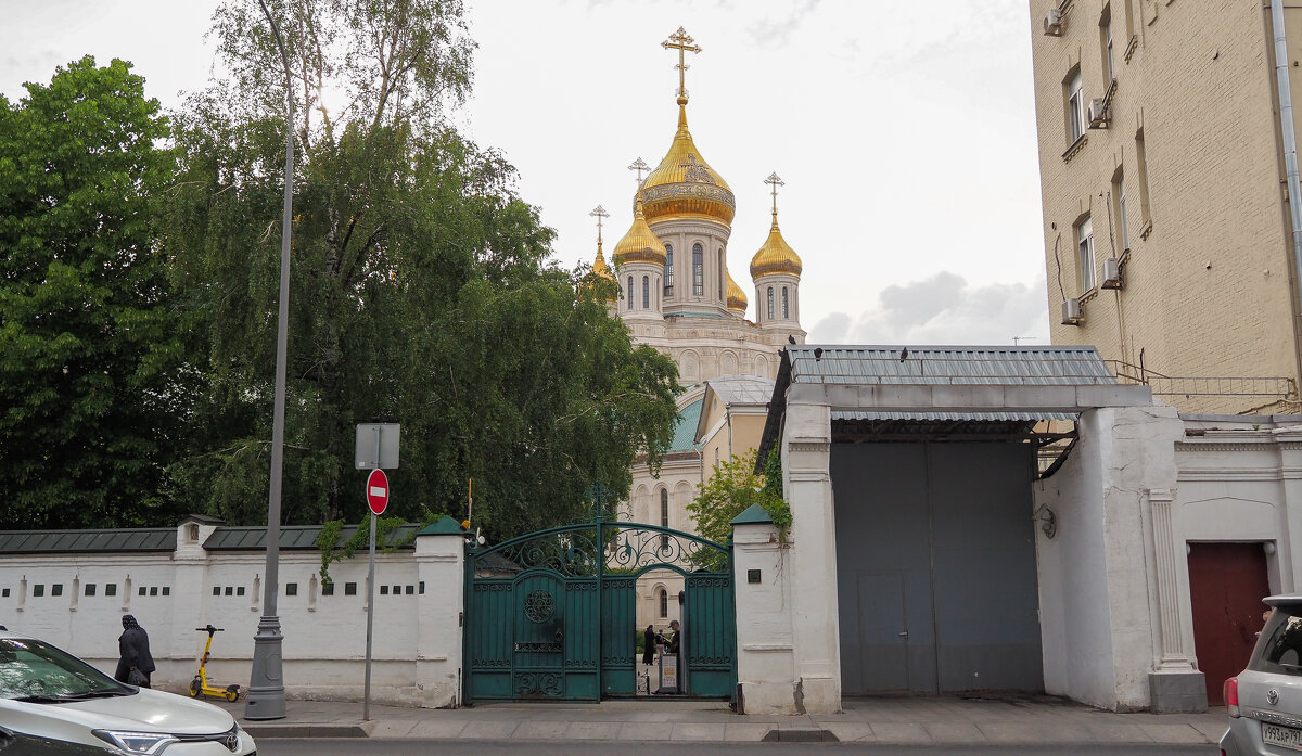 Уголок Москвы - юрий поляков