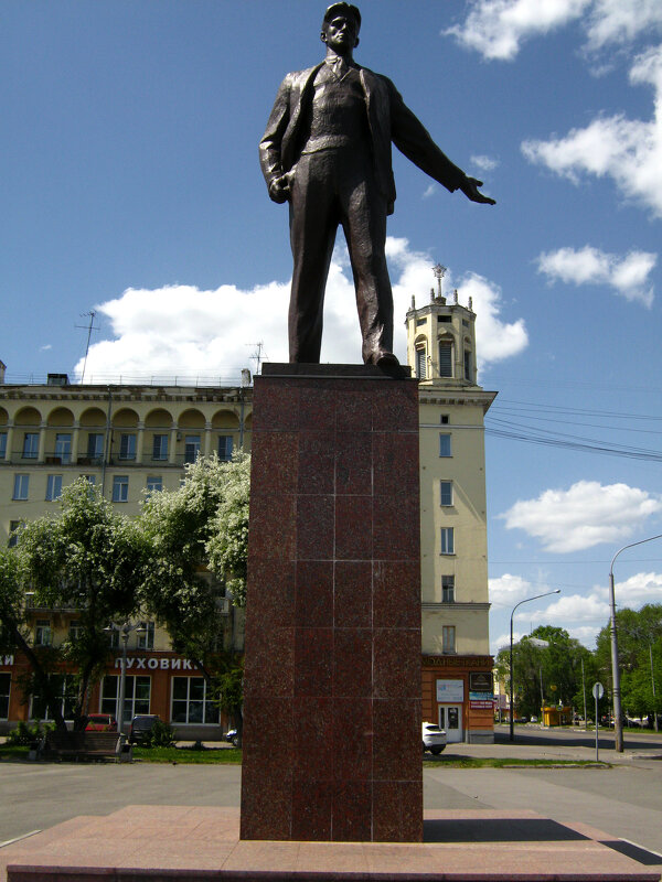 Маяковский. - Радмир Арсеньев