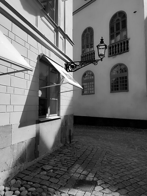 Фонари и окна старого города Стокгольм Швеция - wea *