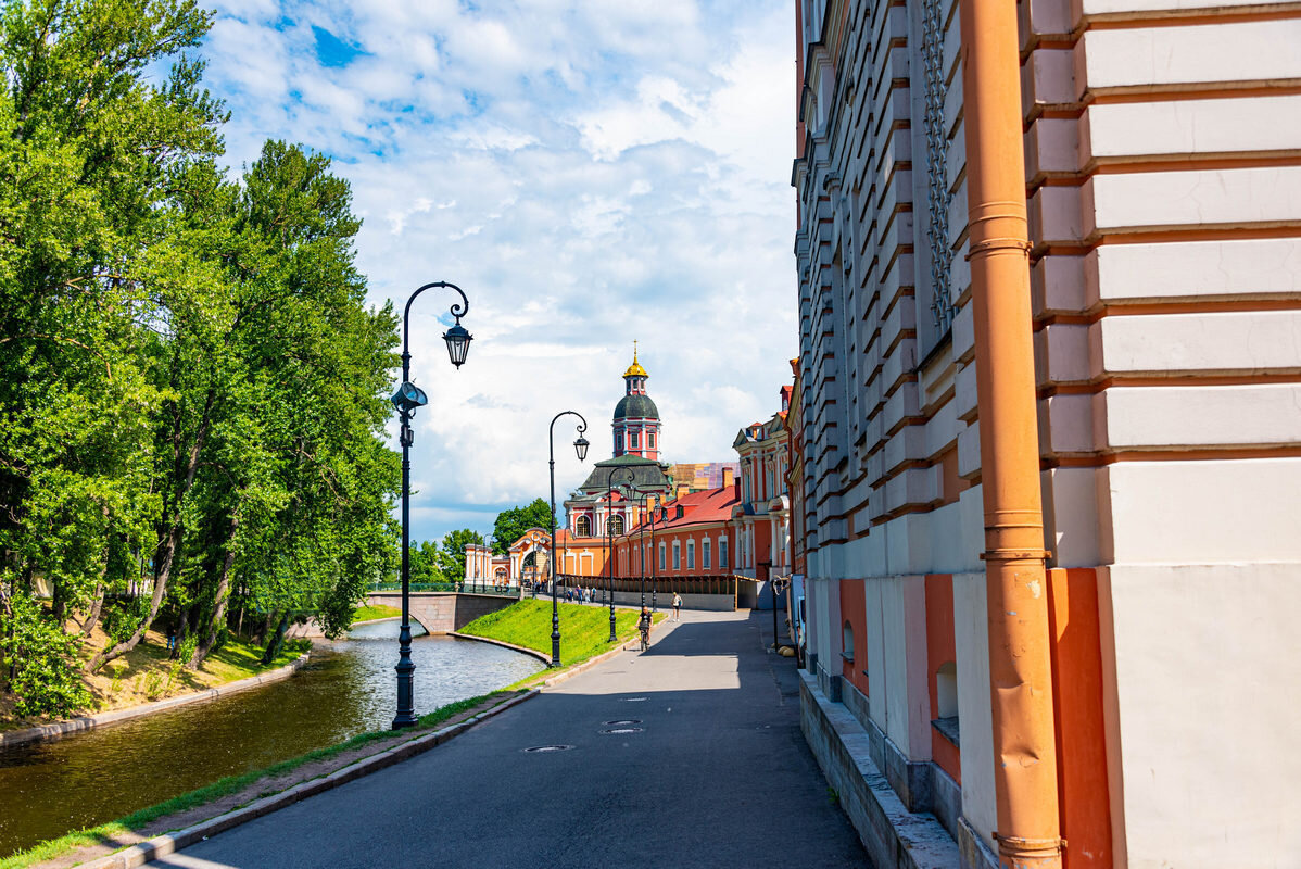 *** - Дмитрий Лупандин