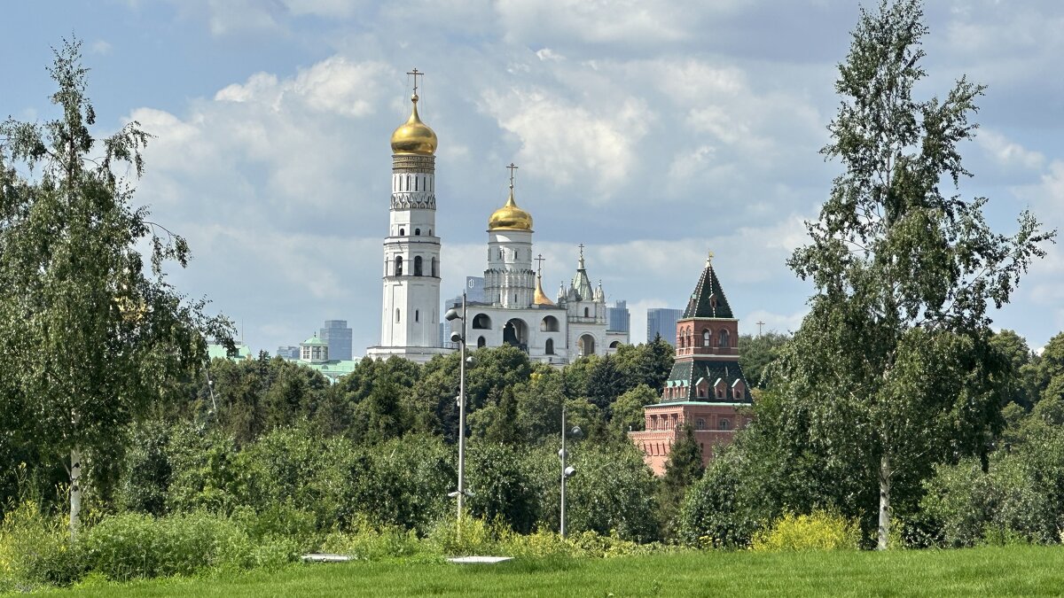 Колокольня Ивана Великого - <<< Наташа >>>