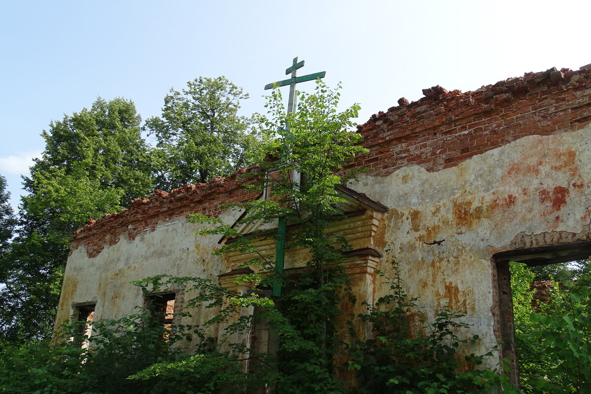 старая церковь в деревне - Anna-Sabina Anna-Sabina