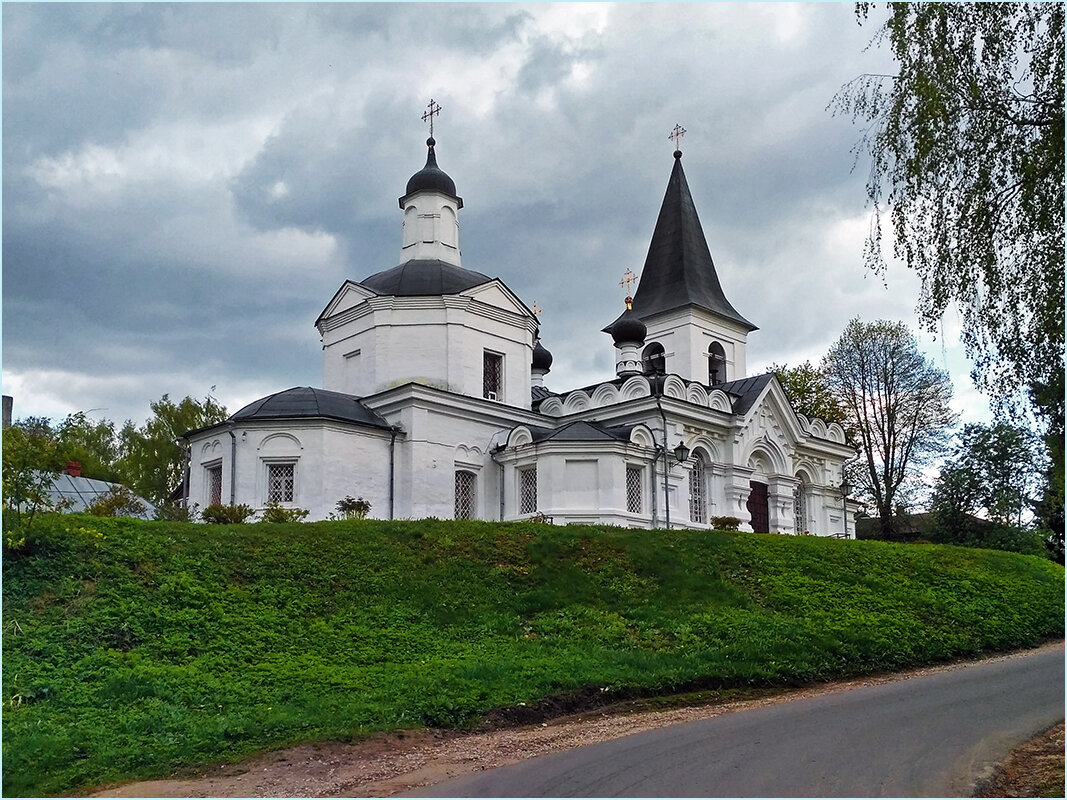 Воскресенская церковь в г.Тарусе - Влад Чуев