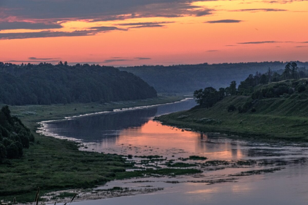 Река Волга на закате - Георгий А
