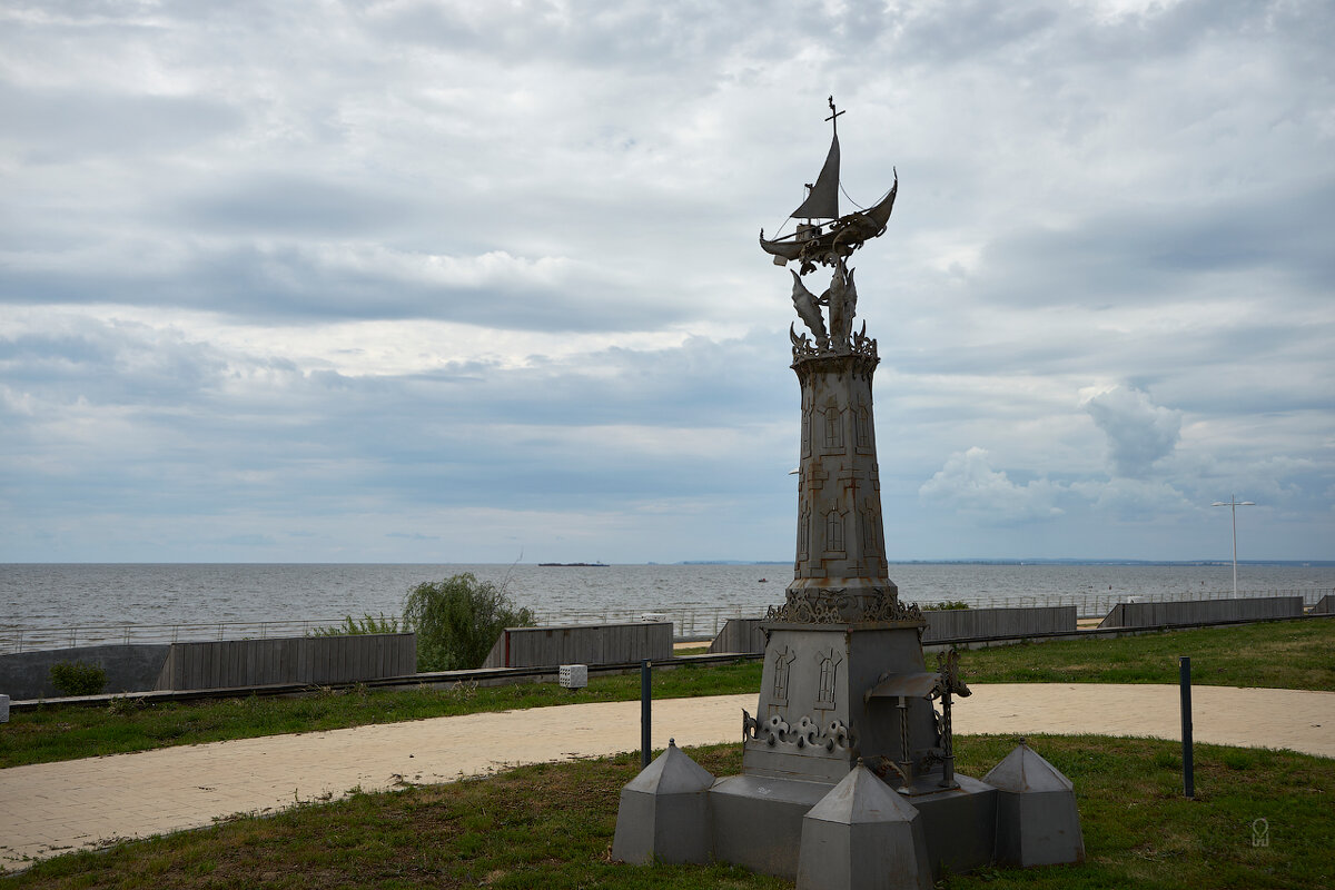 Арт-объект "Камское море". Лаишево. Татарстан. - Олег Манаенков