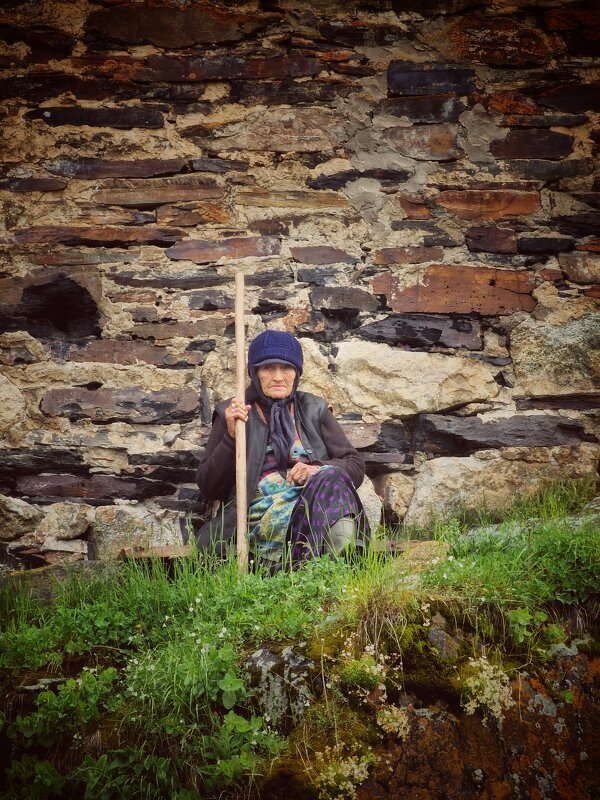 a resident of the old village - on4side live | travel | explore