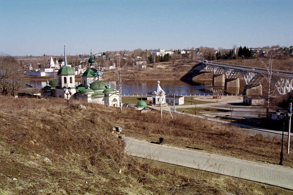 г. Старица- вид на мост через Волгу - Pavel 