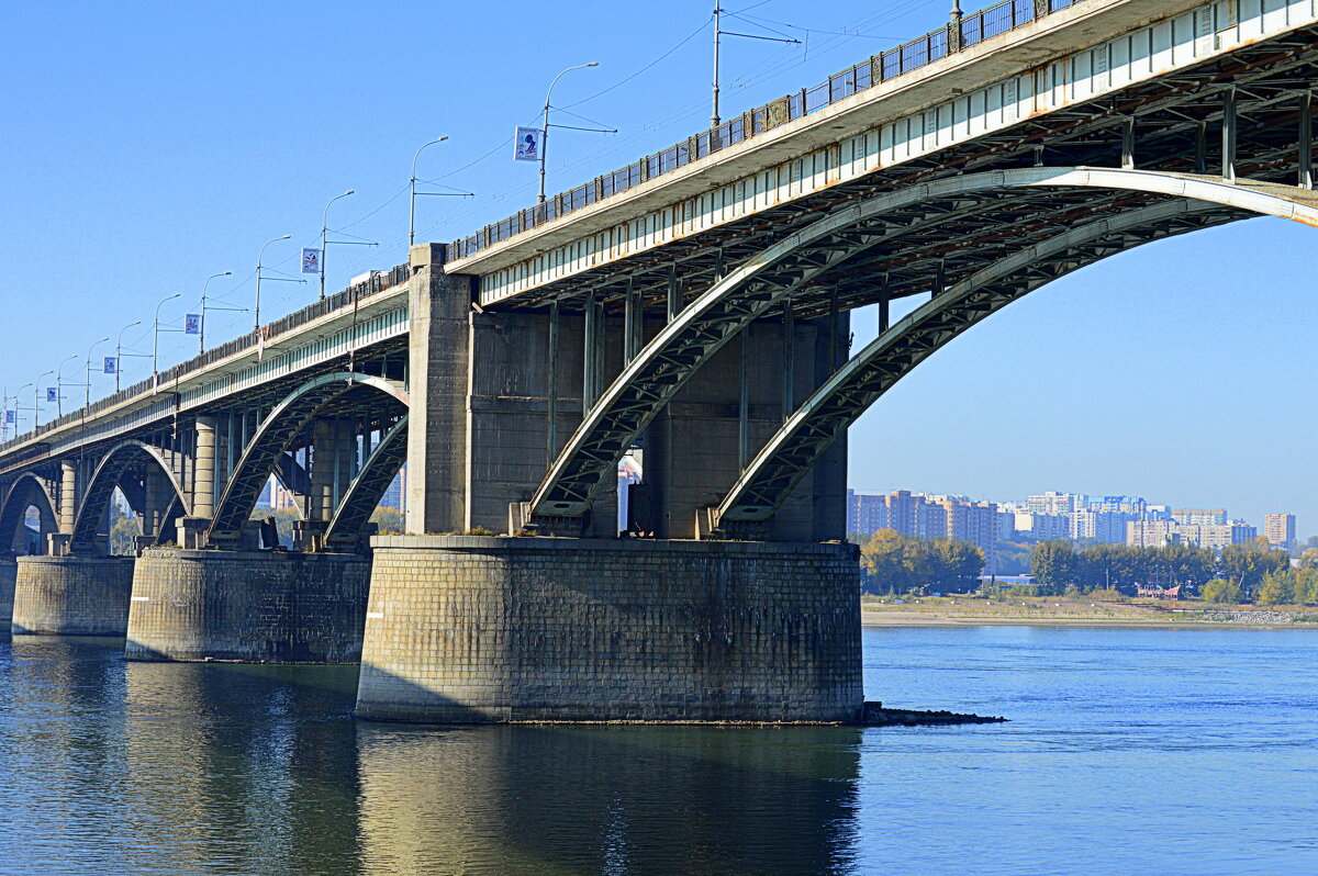 Октябрьский мост - Татьяна Лютаева