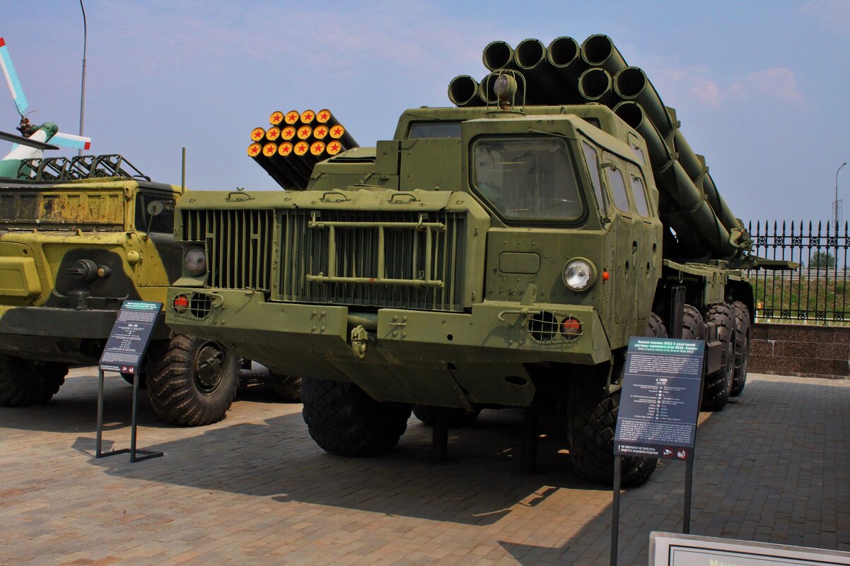 Боевая машина 9А52-2 реактивной системы залпового огня "Смерч". - sav-al-v Савченко