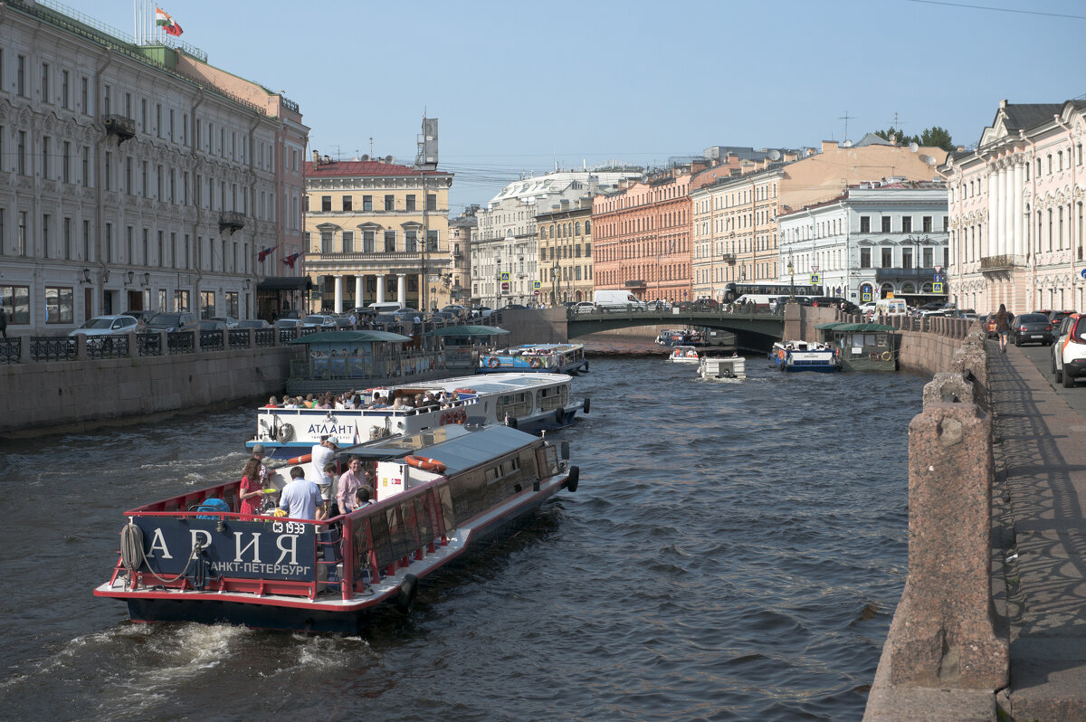 Мойка. Санкт-Петербург.Теплоход "Ария".Теплоход. "Атлант". - Михаил Колесов