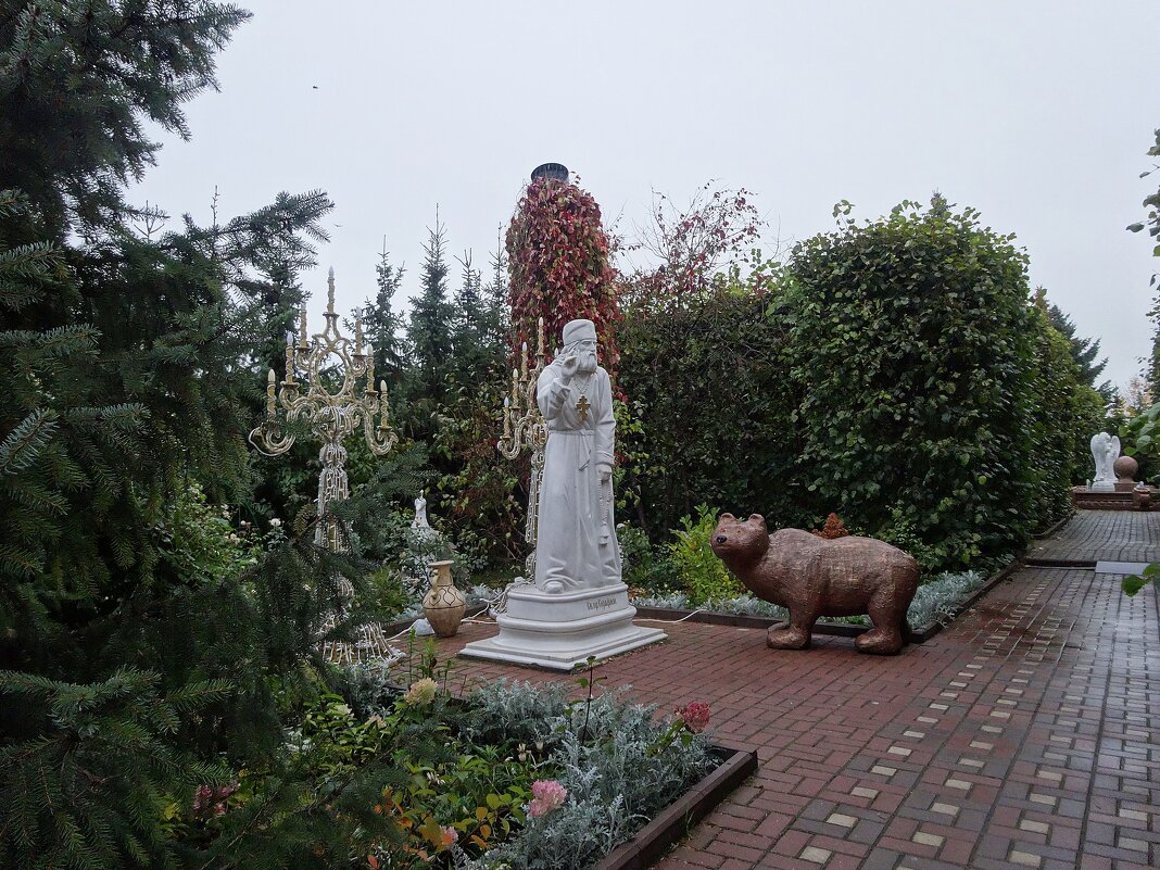 Памятник Серафиму Саровскому в Дивееве - Лидия Бусурина