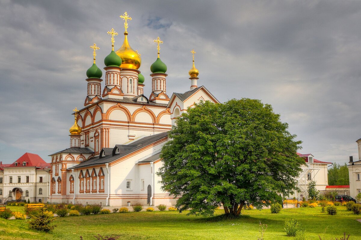 Сергиевский собор - Константин 