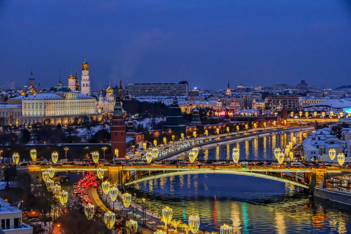 Московский Кремль с мостом - Георгий А