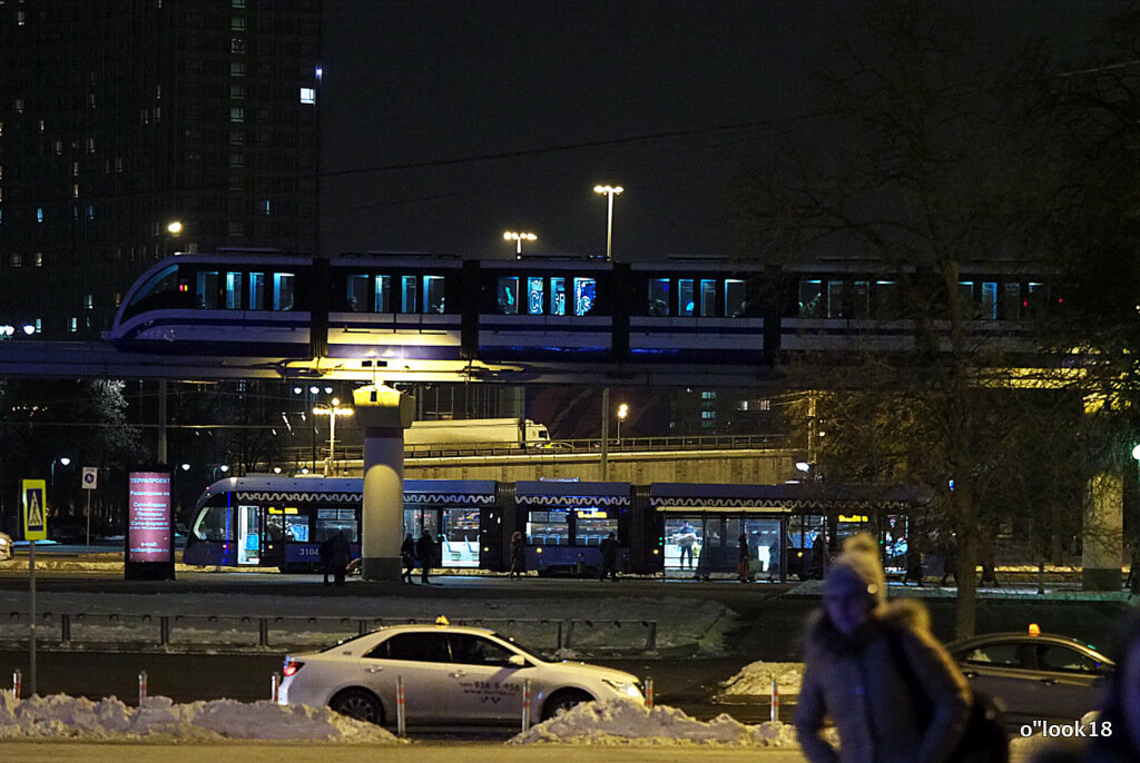 транспорт в городе - Олег Лукьянов