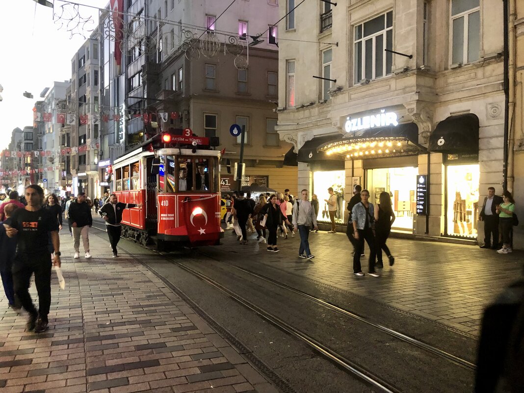 Ретро трамвай, Стамбул - Надежда Шубина