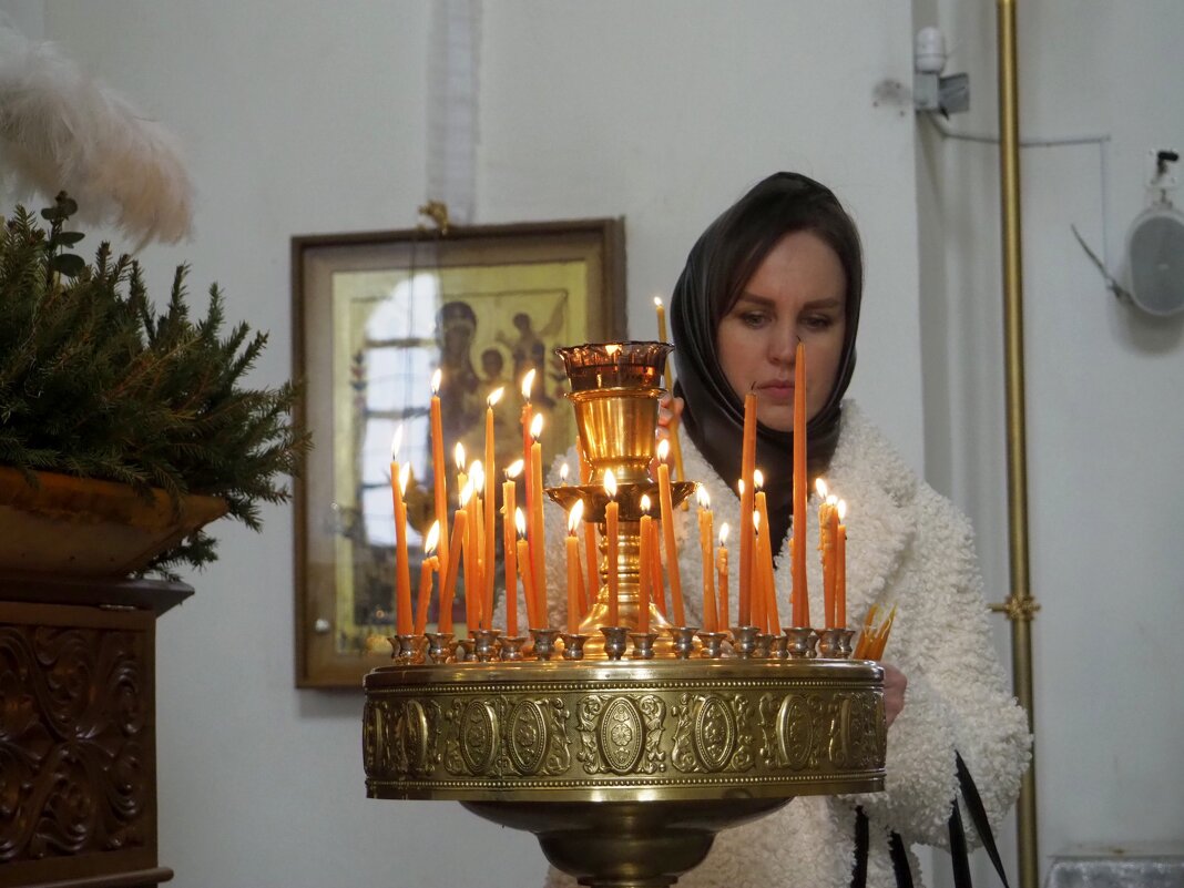 В храме Успения Свенского монастыря - Евгений 