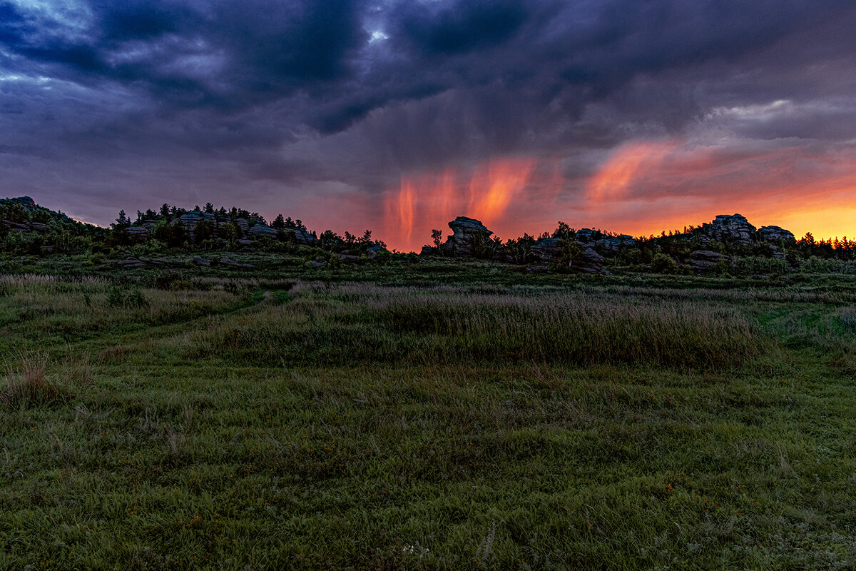 Рассвет на Колыванскрм озере - Андрей Жданов