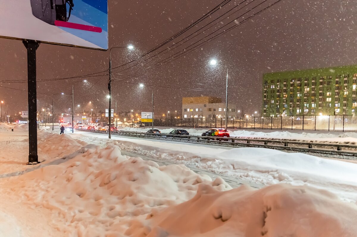 А вечером снова снегопад - Валерий Иванович