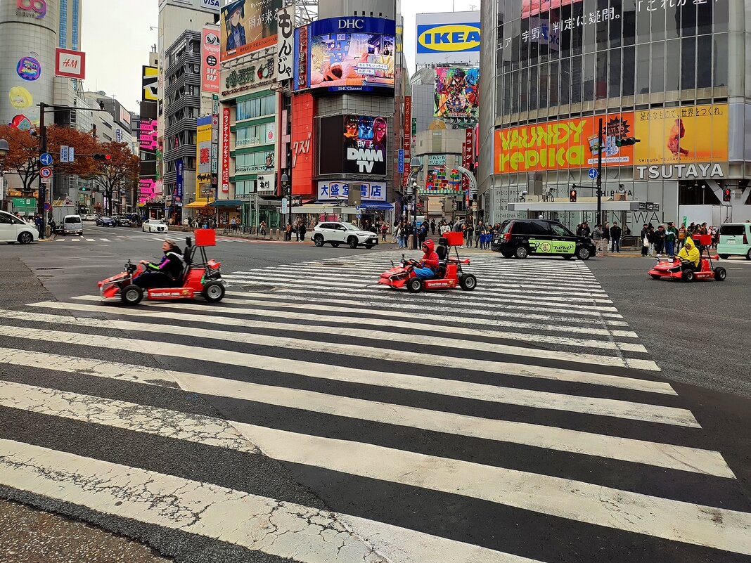 Уличный картинг вернулся в Токио, перекресток Shibuya - wea *