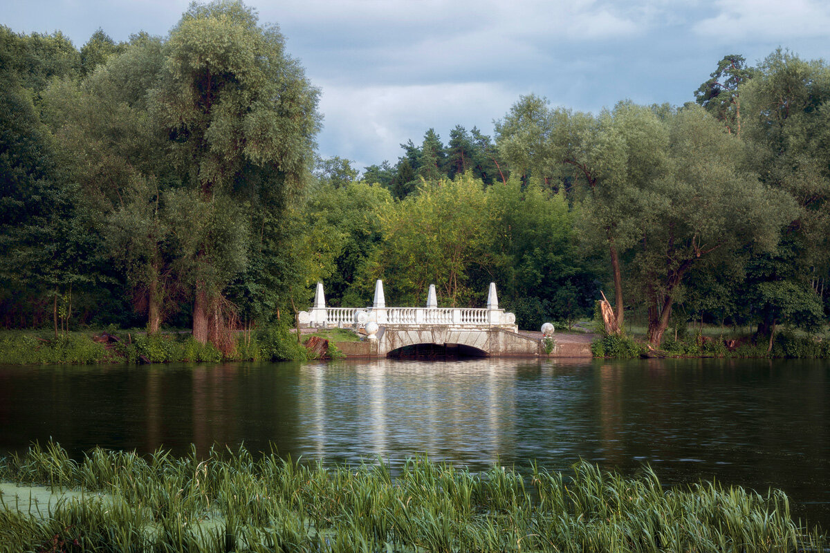 Вид на мраморный мостик - Валерий Вождаев