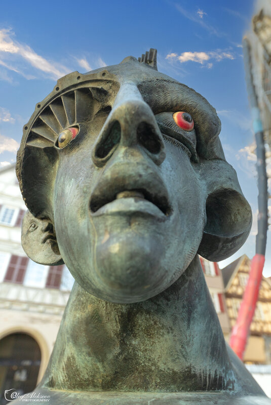Скульптура в г.Шорндорф. Германия - Oleg Photograph