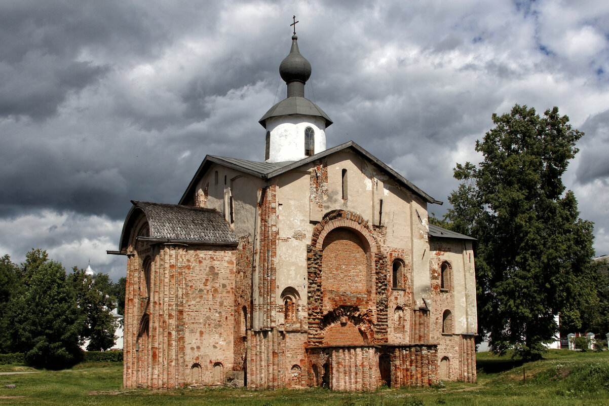 Церковь Параскевы-Пятницы на Торгу - Oleg S