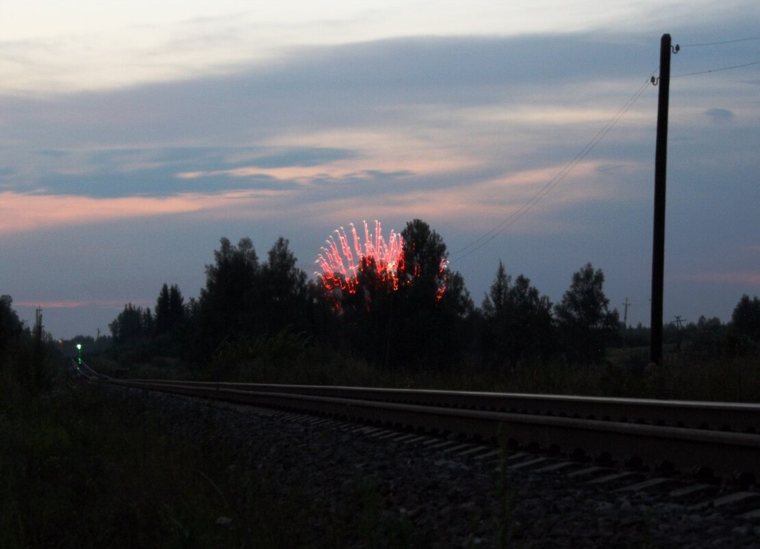 Салют в г.Дно, день ж/д - Артем 