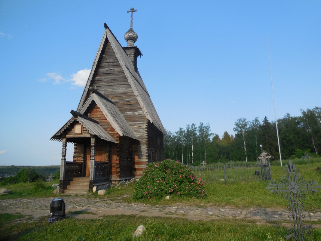 Плёс. Воскресенкая церковь из Билюкова. 1699 год - Надежда 