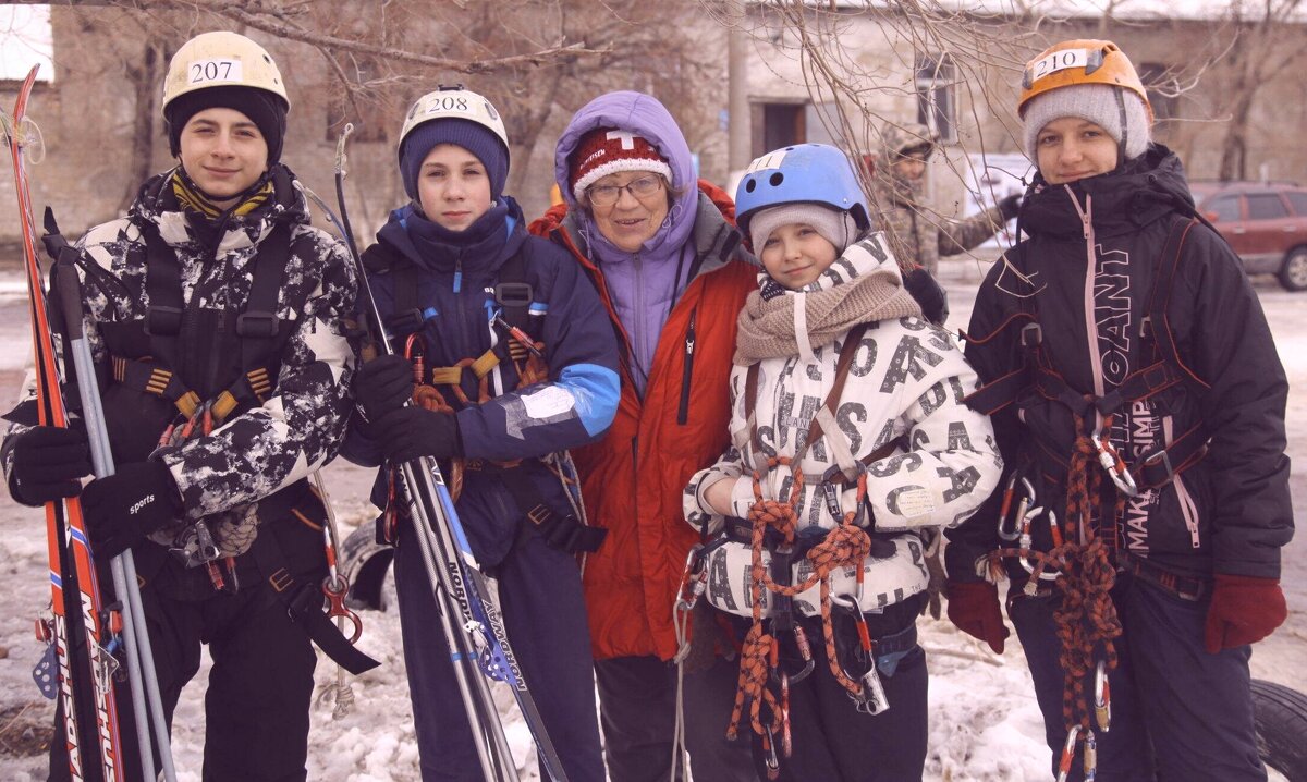 Туристы лыжники - Георгиевич 