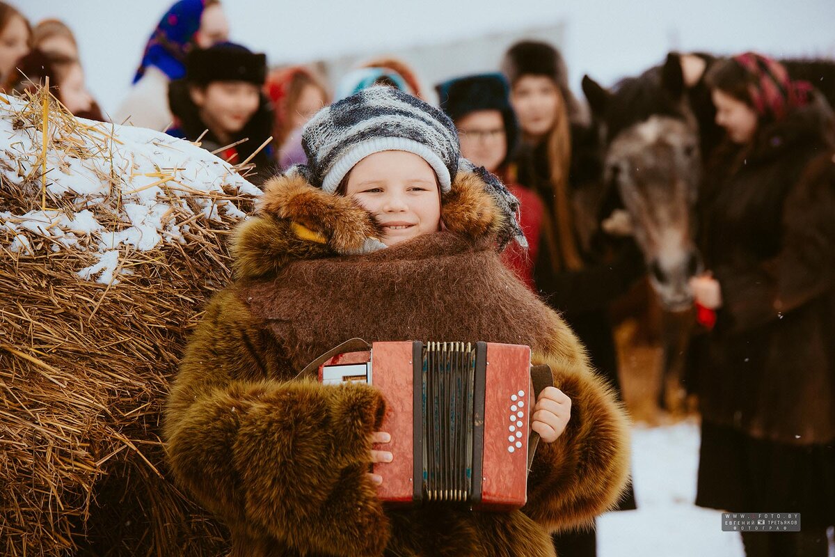 Фотосессия Кричев 2024 зима Образцовый ансамбль народной песни "Ващилки" - Евгений Третьяков