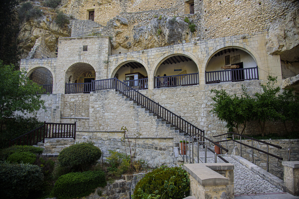 Монастырь святого Неофита Затворника - Осень 