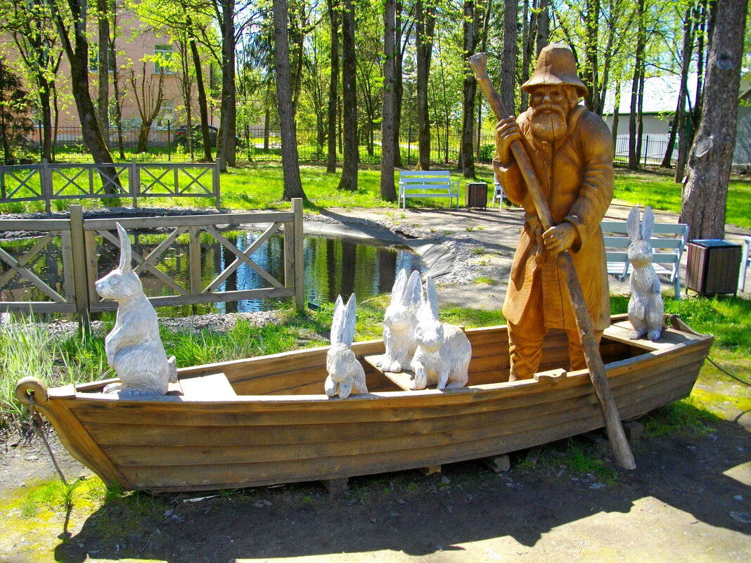 Дед Мазай с зайцами в лодке. - Лия ☼