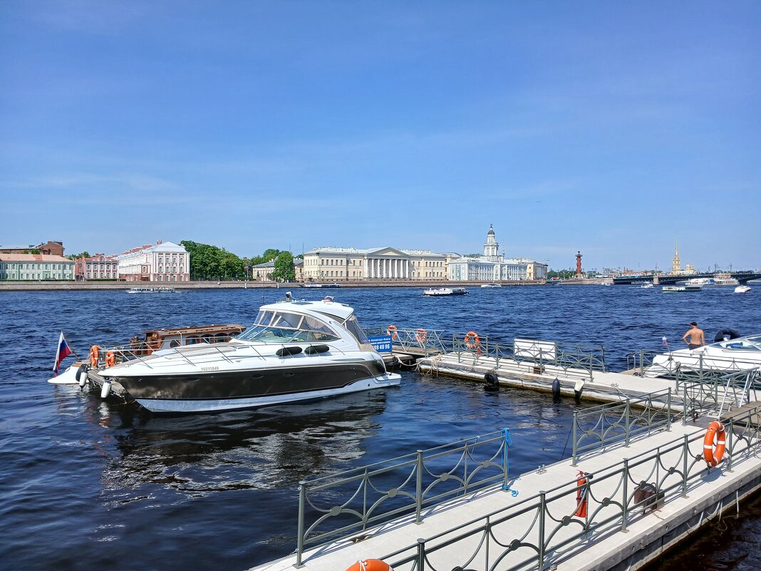 В городе жаркие дни. - Лия ☼