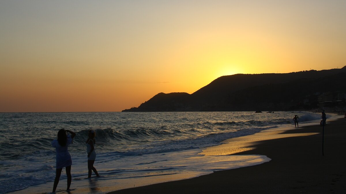 Kleopatra Beach - Пасечник 