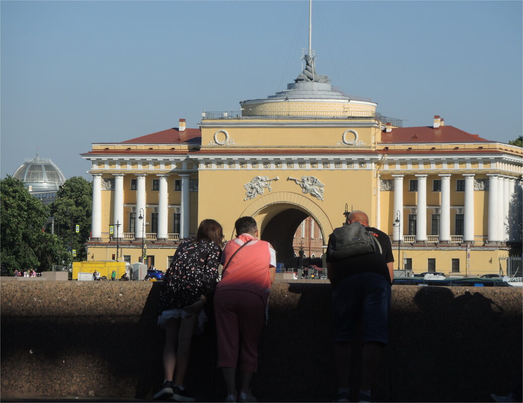 люди на Университетской набережной - sv.kaschuk 