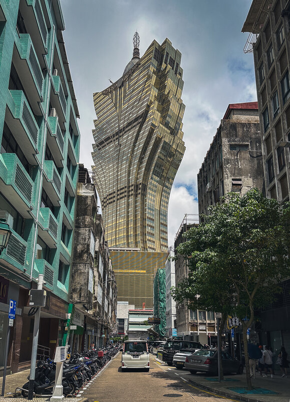 Макао. Казино Grand Lisboa - Дмитрий 