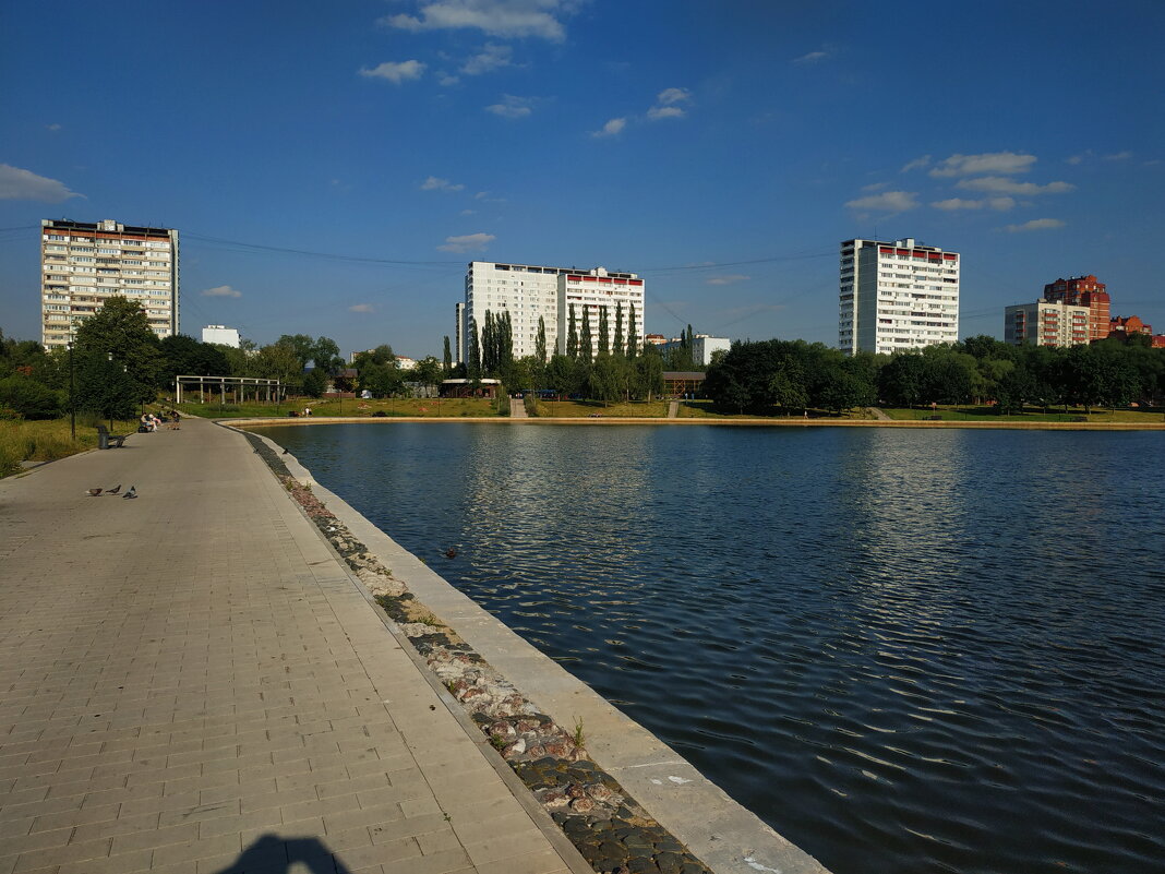 Июль в городе - Андрей Лукьянов